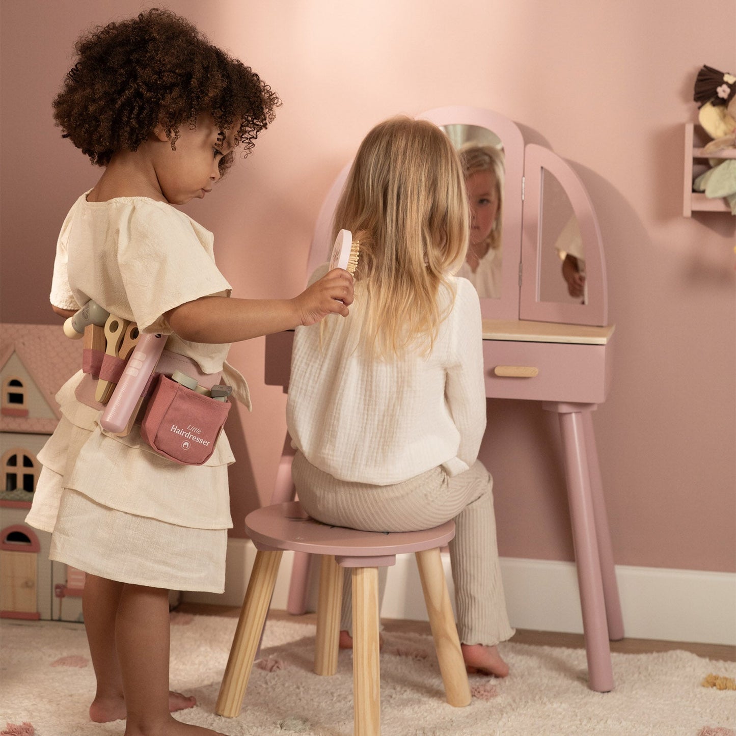Create Magical Makeovers with the Little Dutch Hairdresser Set